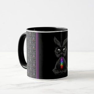 Niedliches Schwarzes Kaninchen mit Chakra-Rainbow- Tasse