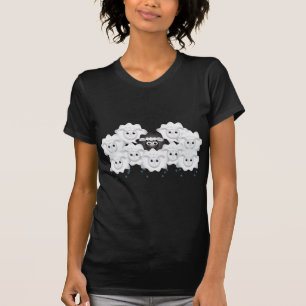 Niedliches Schwarzes Schaf T-Shirt