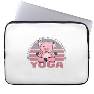 Niedliches Schwein beim Yoga. lustige Yoga-Posen Laptopschutzhülle