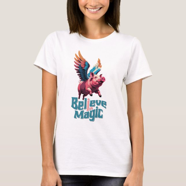 Niedliches Schwein mit farbigen Flügeln | Glaube a T-Shirt (Vorderseite)