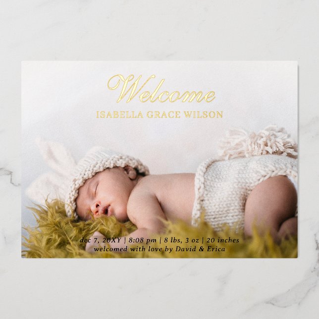 Niedliches Script Foto Baby Announction Foil Card Folieneinladung (Vorderseite)