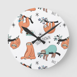 Niedliches Sloth-Muster Runde Wanduhr