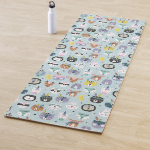 Niedliches Stammes- Gesichts-Muster Yogamatte