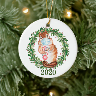 Niedliches Streifenhörnchen mit Gesichtsmaske 2020 Keramik Ornament