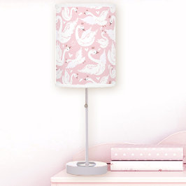 Niedliches Swan Pink Weißes Kinderzimmer