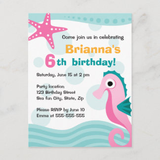 Niedliches und unterhaltsames Seepferd unter dem M Einladung