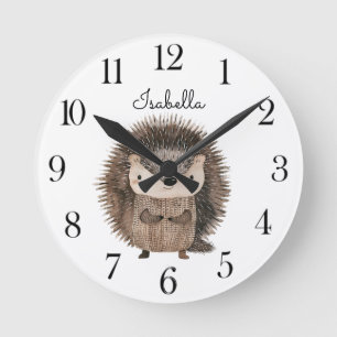 Niedliches Watercolor Woodland Tierisches Igel Kin Runde Wanduhr