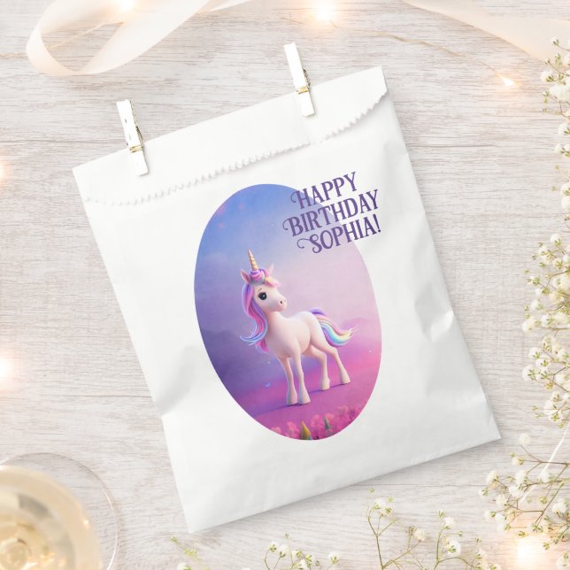 Niedliches weißes Einhorn mit rosa und blauem Mane Geschenktütchen (Ausgeschnitten)