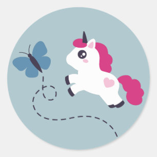 Niedliches Weißes Einhorn mit Schmetterling Runder Aufkleber