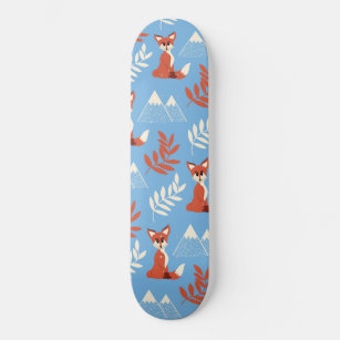 Niedliches Winter Orange Fox Gebirge Leaf Muster Skateboard
