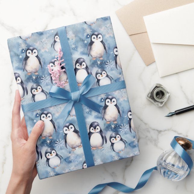 Niedliches Winter Pinguin Wrapping Paper Design Geschenkpapier (Schenken)