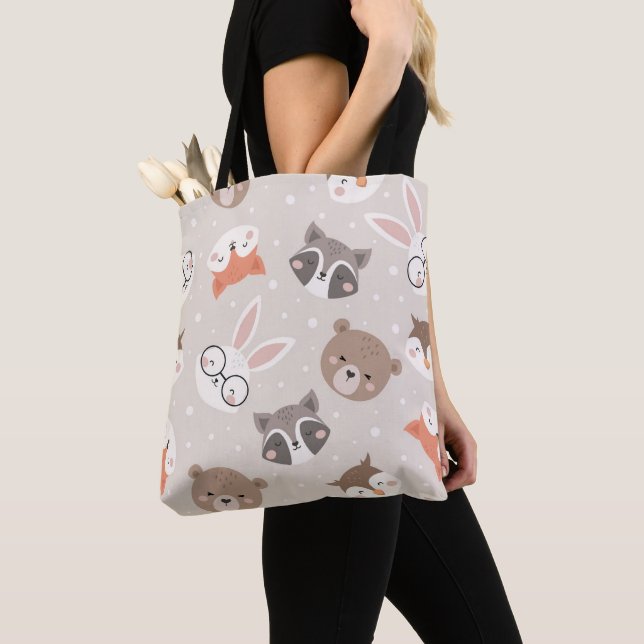 Niedliches Woodland Animal Kids Muster Tasche (Von Nahem)