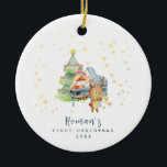 Niedliches Woodland Animals Baby's First Christmas Keramik Ornament<br><div class="desc">Niedliches Baby's erste Weihnachtswaldtiere am Klavier mit Sternenhimmel im Hintergrund. Fügen Sie das phantastische Foto des Babys für das beste ewig bewahrte Urlaubsgeschenk hinzu.</div>
