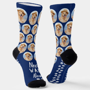 Niemals allein gehen Pfotenabdrücke Benutzerdefini Socken