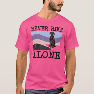 Niemals allein wandern Riesenschnauzer Hundwandern T-Shirt