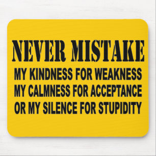 NIEMALS MISTAKE MOUSEPAD