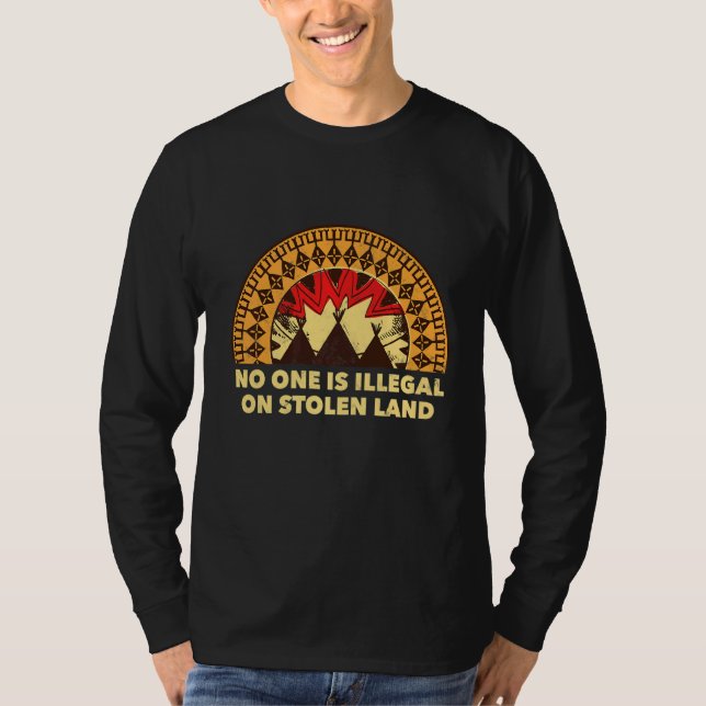 Niemand ist illegal auf dem heimgeplagten amerikan T-Shirt (Vorderseite)