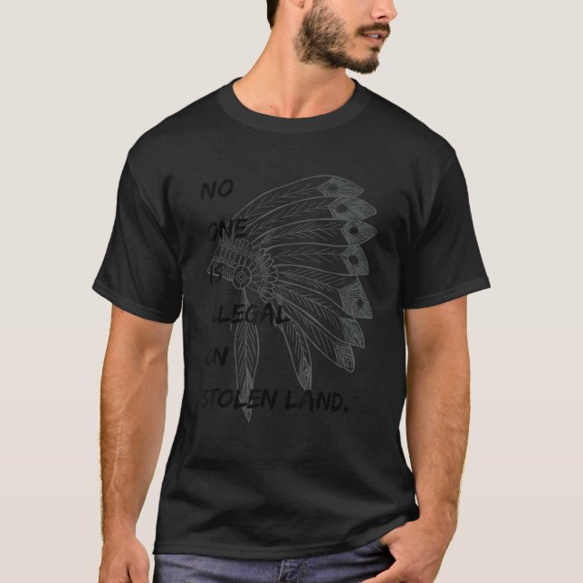 NIEMAND IST ILLEGAL BEI Shirt IM GESCHLOSSENEN LAN (Vorderseite)