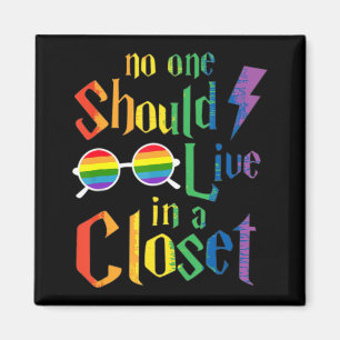 Niemand sollte in einem geschlossenen LGBTQ-Gay Pr Magnet