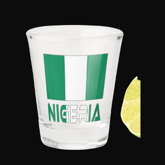 nigerianische Flagge und Nigeria Schnapsglas