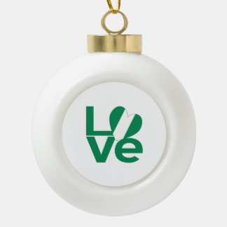 Nigerianische Green LOVE Herzflagge Keramik Kugel-Ornament