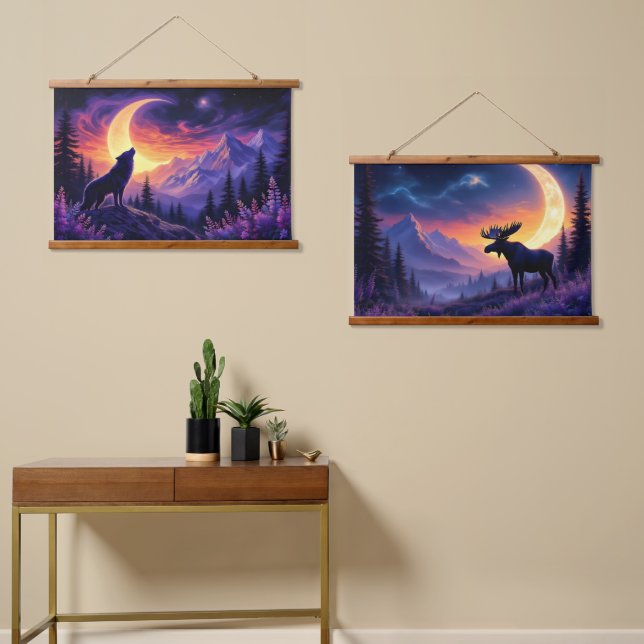 Night Sky Wolf Sasquatch Moose Crescent Moon Wandteppich Mit Holzrahmen (Asymmetrisch)