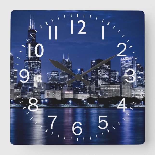 Night Time Chicago Szene Quadratische Wanduhr (Vorderseite)