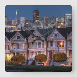 Night view of 'painted ladies' houses quadratische wanduhr