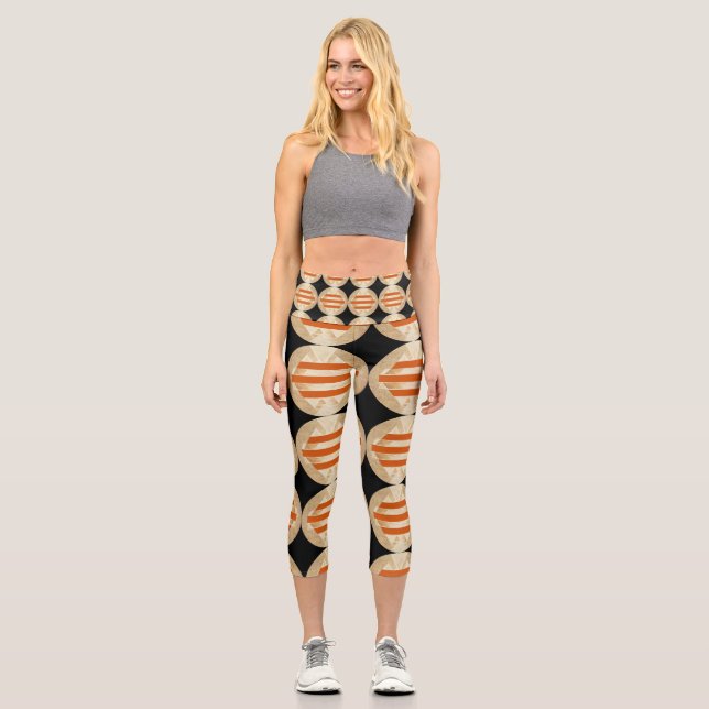 Nikias Logo Capri Leggings (Vorderseite)