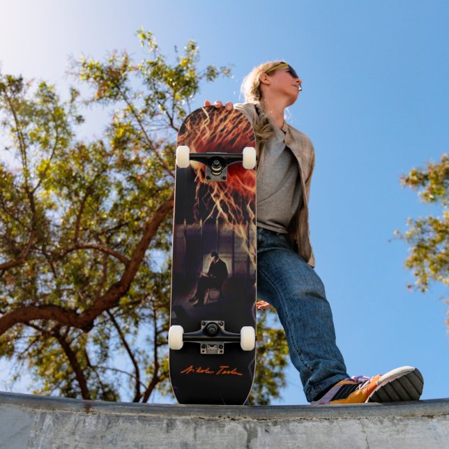 Nikola Tesla Voltage Released Vintage Art Skateboard (Außen 1)