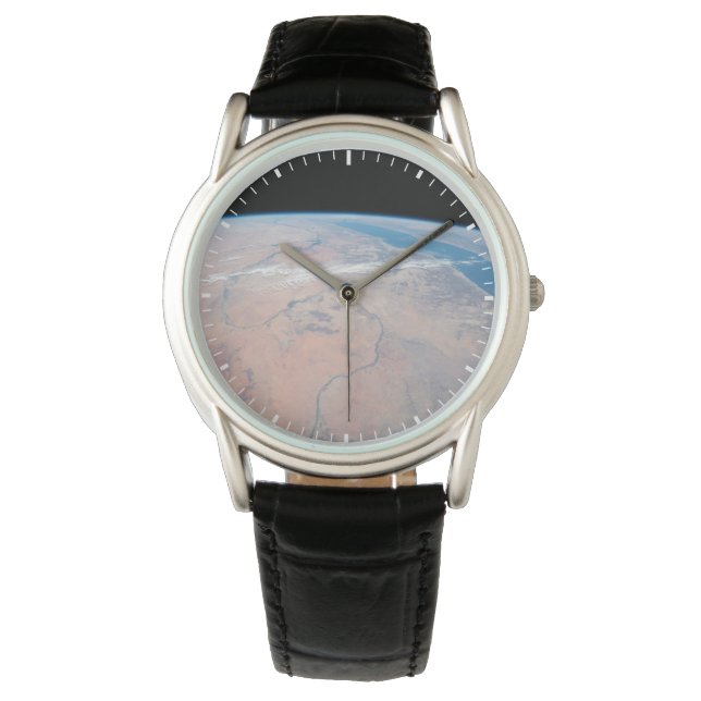 Nile River Winding Northward neben dem Roten Meer Armbanduhr (Vorderseite)