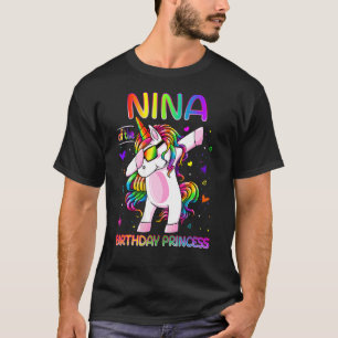 Nina von der Geburtstagskünstlerin Girl Dabbing Un T-Shirt