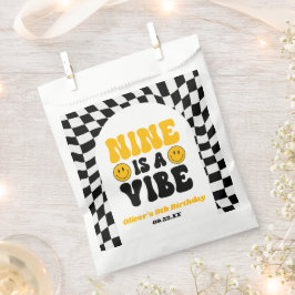 Nine Is A Vibe Retro Ninth 9th Birthday Party Geschenktütchen