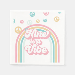 Nine is a Vibe Retro Sommer Regenbogen Serviette