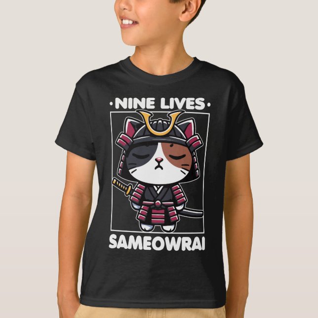 Nine Lives Sameowrai Cat Pun T-Shirt (Vorderseite)