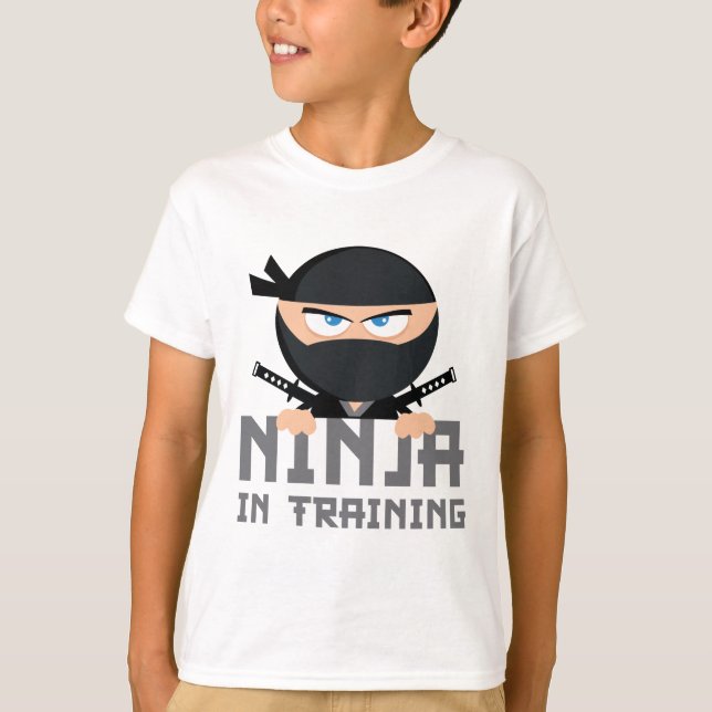 Ninja im Training T-Shirt (Vorderseite)