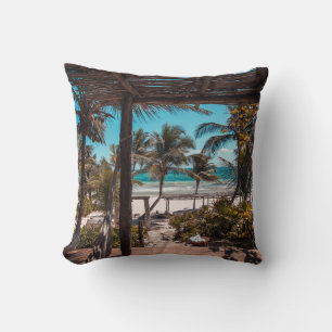 Nipa hut under coconut palm trees kissen