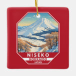 Niseko Hokkaido Japan Winter Travel Art Vintag Keramikornament<br><div class="desc">Das Niseko Winter Kunstdesign zeigt die Winterlandschaft.</div>