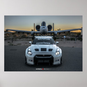 Nissan GT-R35 LibertyWalk Widebody mit Flugzeug Poster