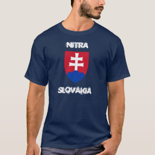 Nitra, Slowakei mit Wappen T-Shirt