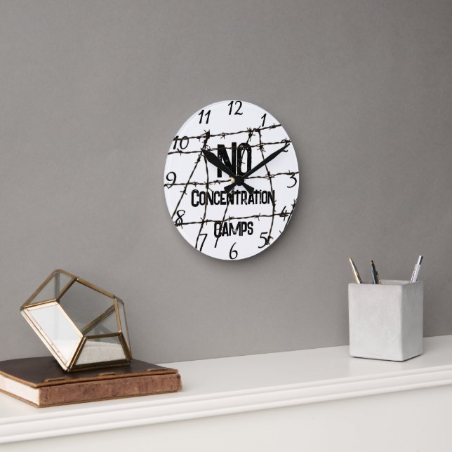 No Concentration Camps Clock Runde Wanduhr (Büro)
