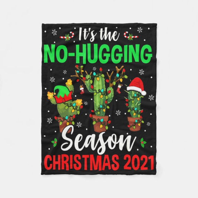 No Hugging Season Xmas 2021 Elf Reindeer Santa Ca  Fleecedecke (Vorderseite)