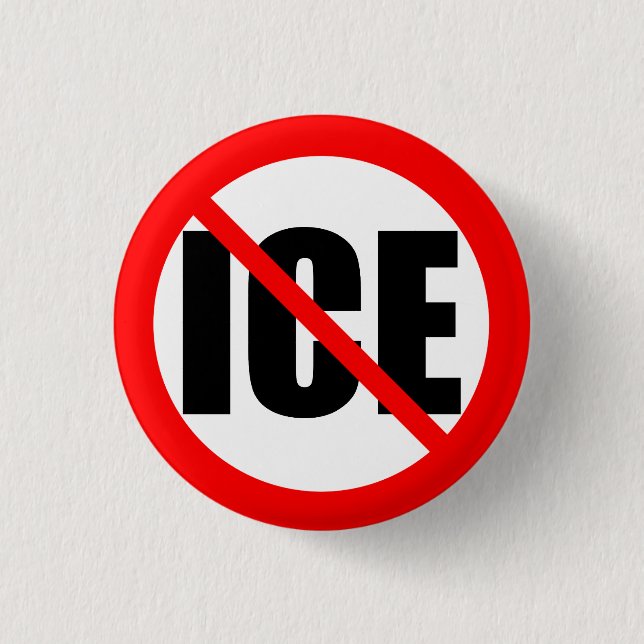 "NO ICE" protest Button (Vorderseite)