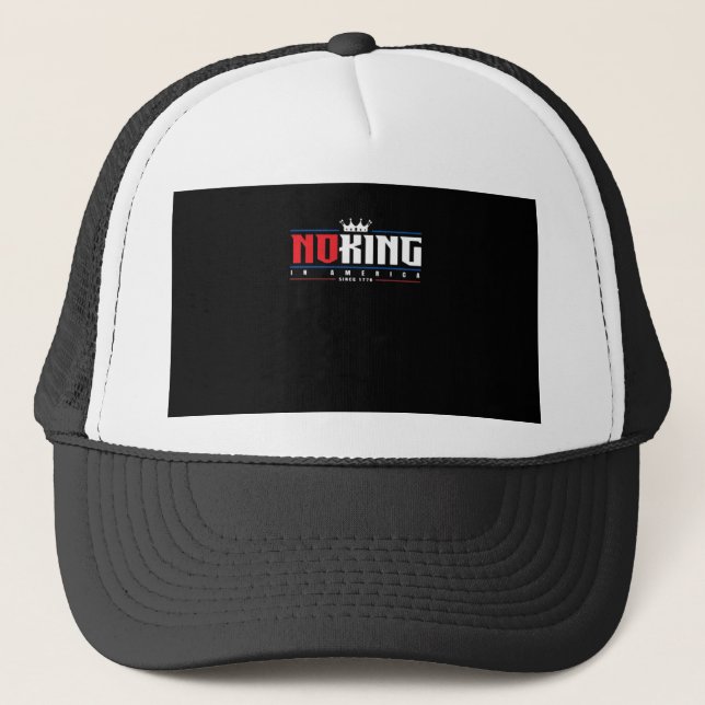 No Kings In America Since 1776 Classic Truckerkappe (Vorderseite)