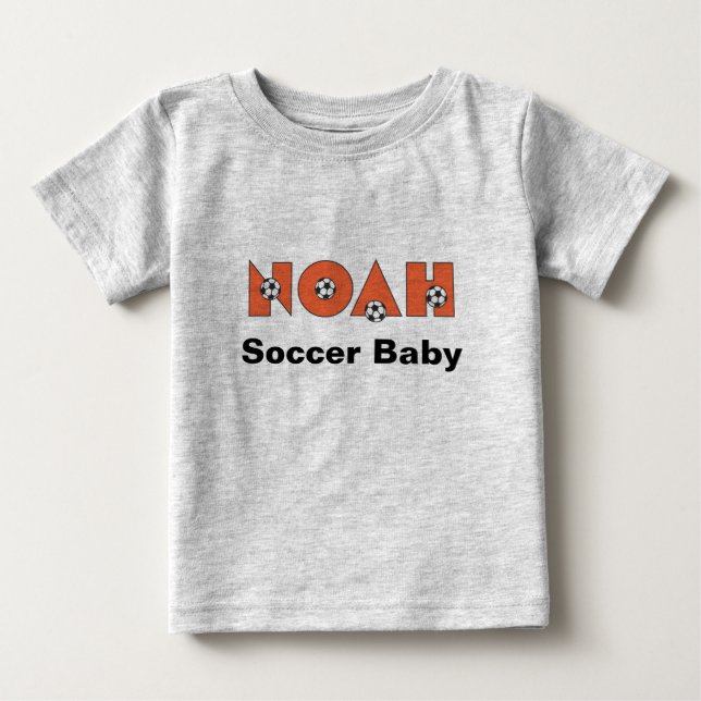 Noah in Soccer Orange Baby T-shirt (Vorderseite)
