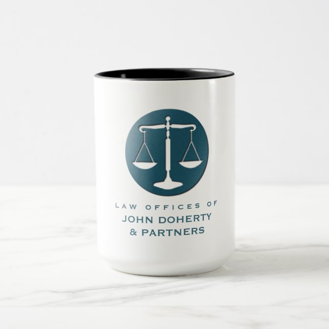 Noble Skalen des Rechtsanwaltsbüros der Tasse (Zentrum)