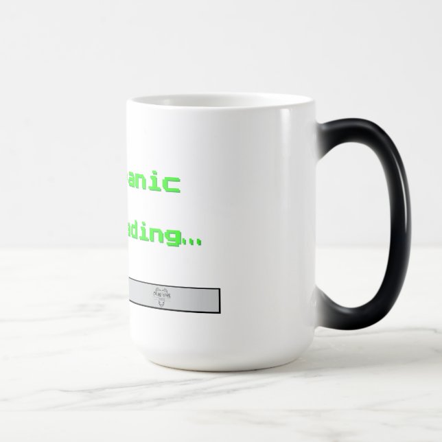 Noch ladende Wärme zeigt Tasse (Rechts)