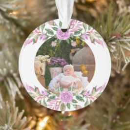 Noël du bébé avec cadre de fleurs