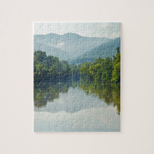Nolichucky Fluss in Osttennessee (Vertikal)