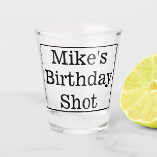 Nom d'ajout de verre d'anniversaire personnalisé